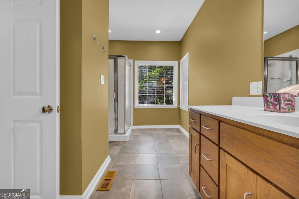 127 Chestnut Lane Property Photo 24