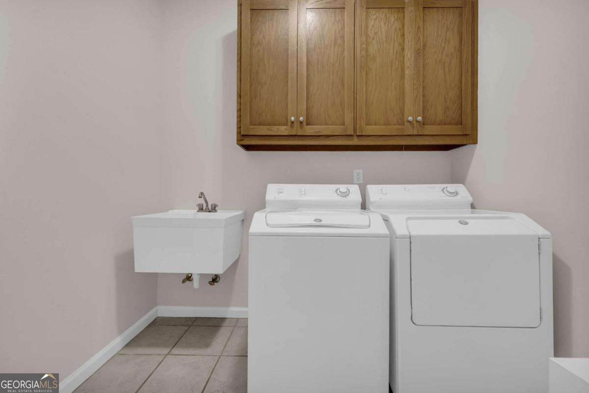 127 Chestnut Lane Property Photo 28