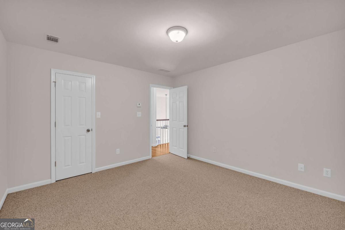127 Chestnut Lane Property Photo 32