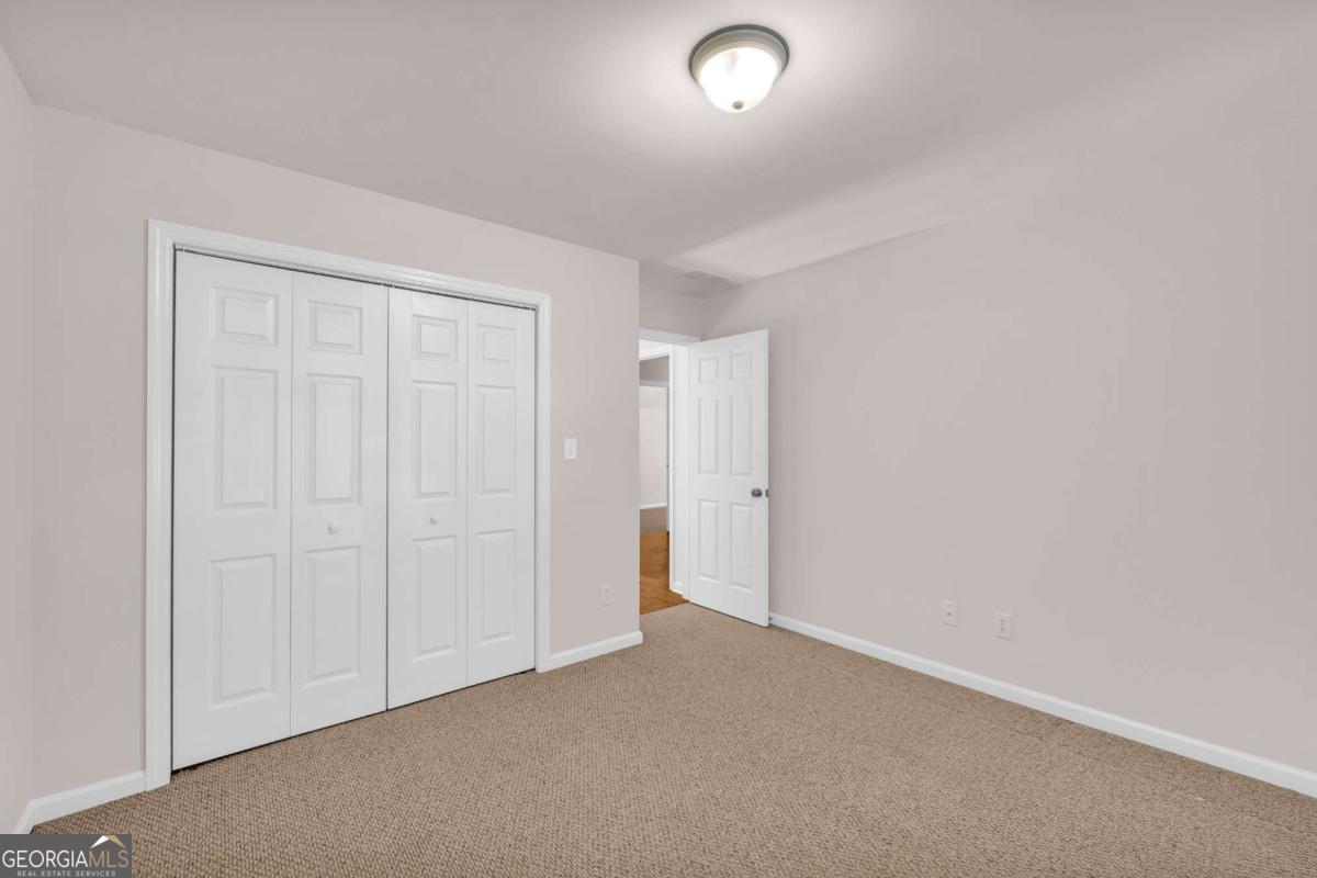127 Chestnut Lane Property Photo 34
