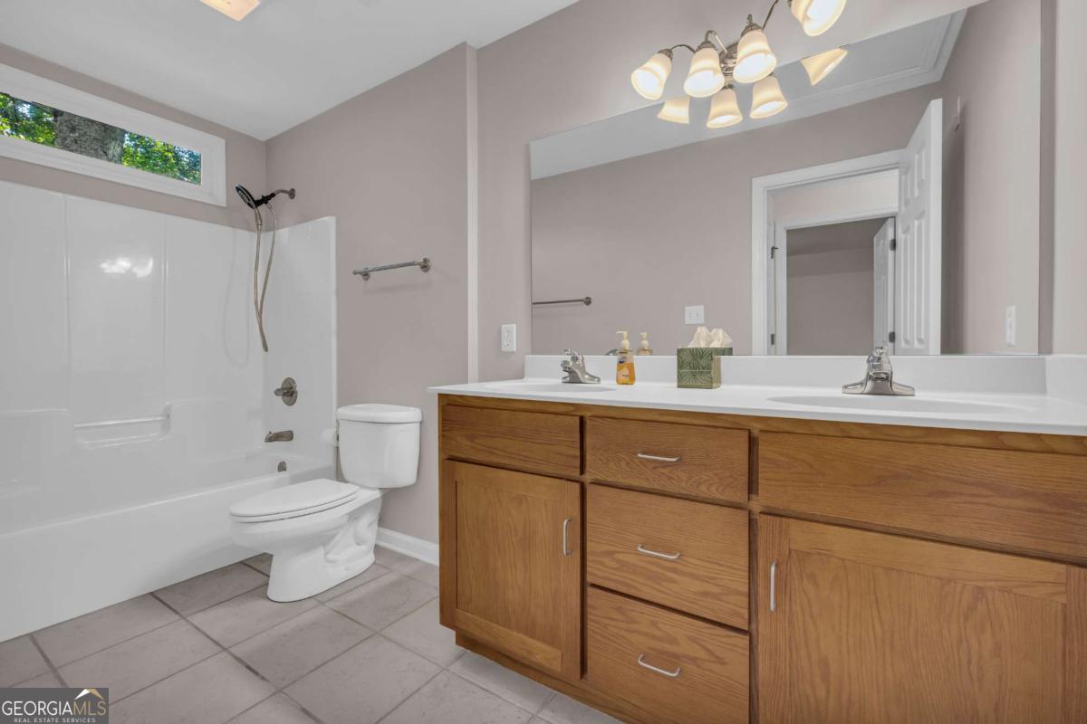 127 Chestnut Lane Property Photo 41
