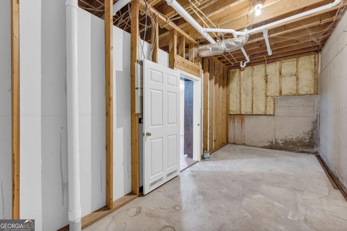 127 Chestnut Lane Property Photo 46