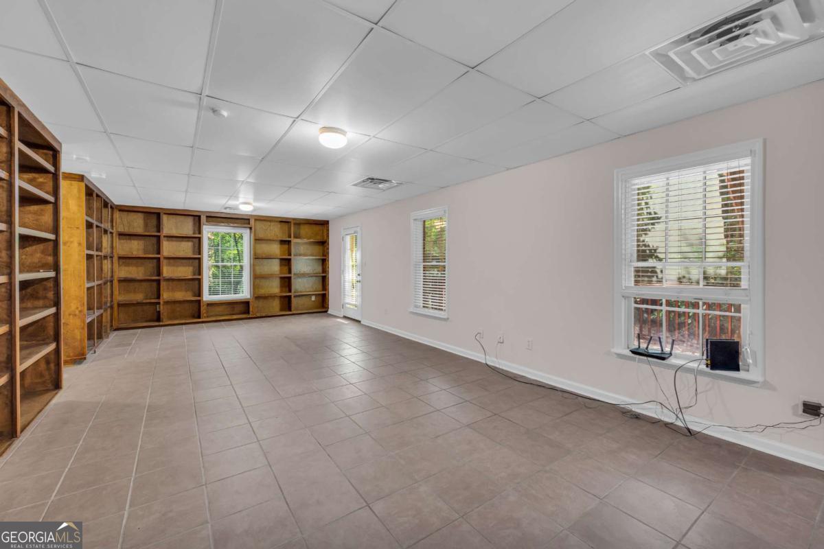 127 Chestnut Lane Property Photo 49