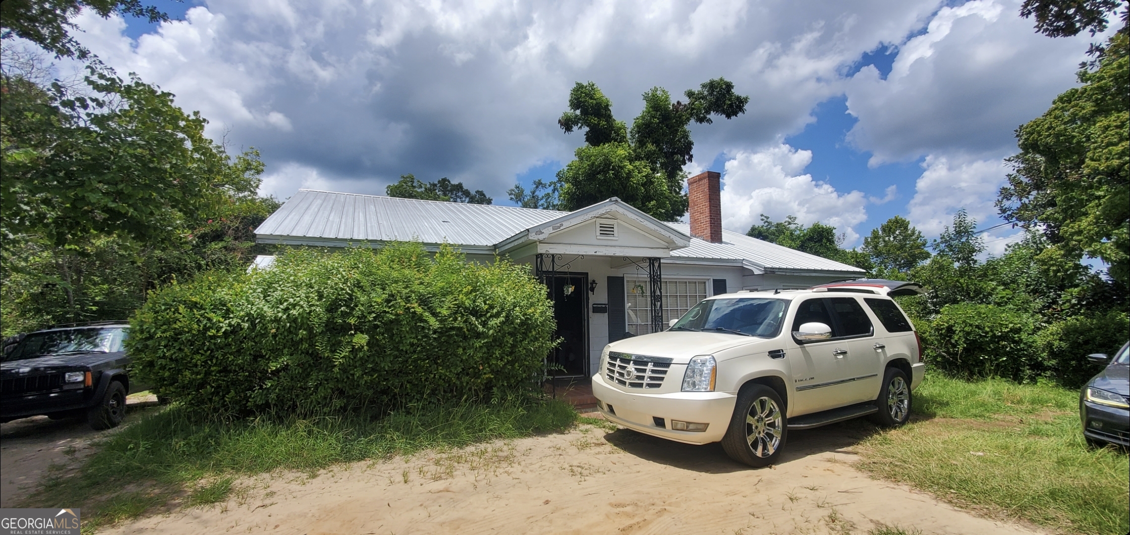 402 N Main Street Property Photo 1