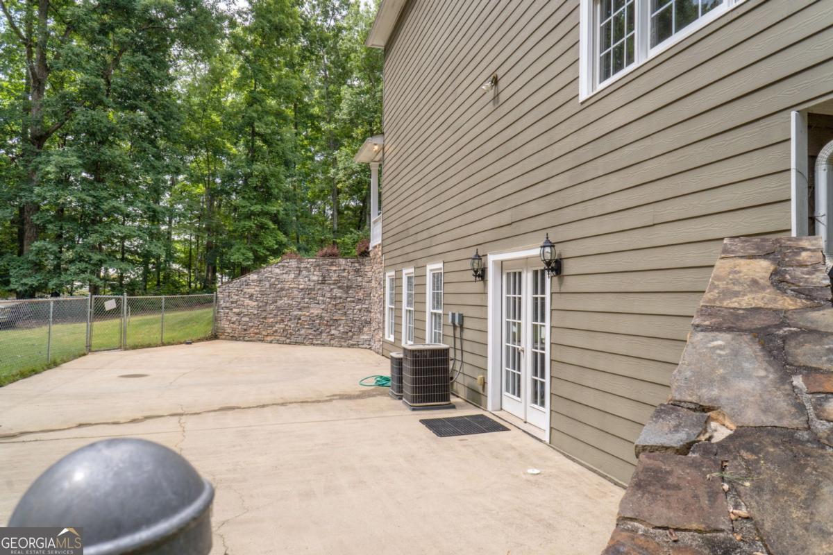 7300 Berea Road Property Photo 27