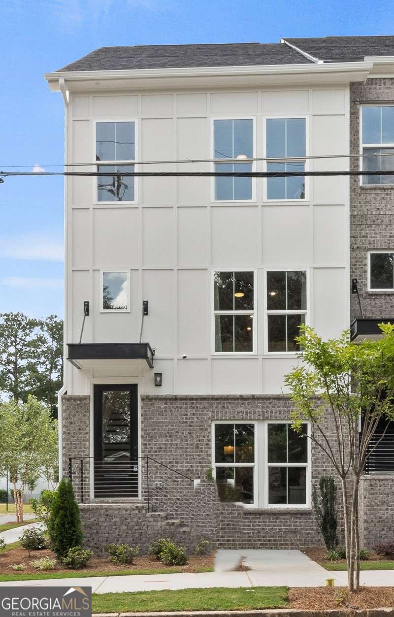 2571 Astaire Court Property Photo 1