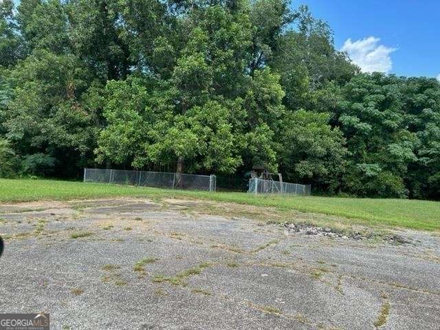 2230 Rex Road Property Photo 3