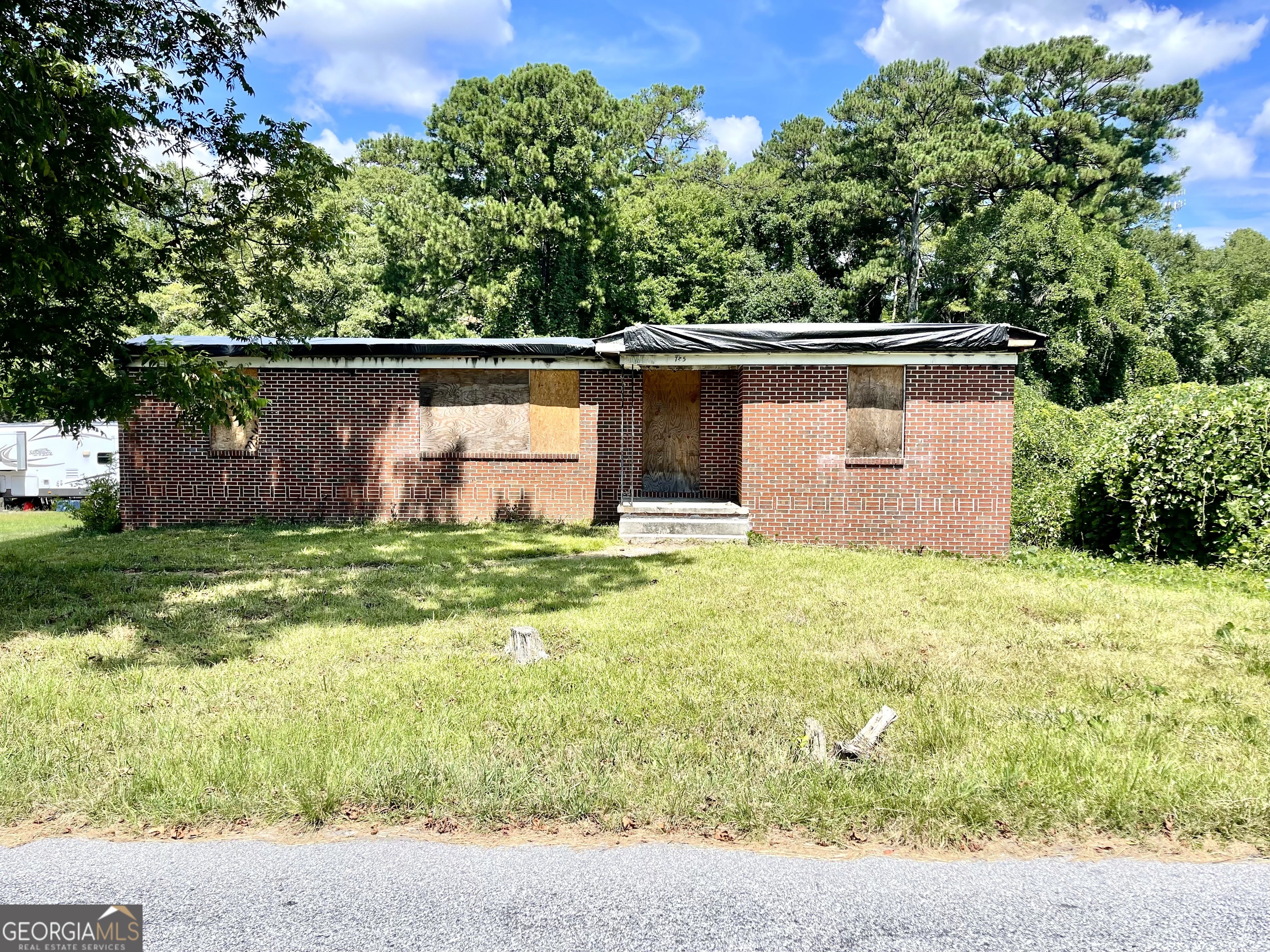 775 West Circle Sw Property Photo 1