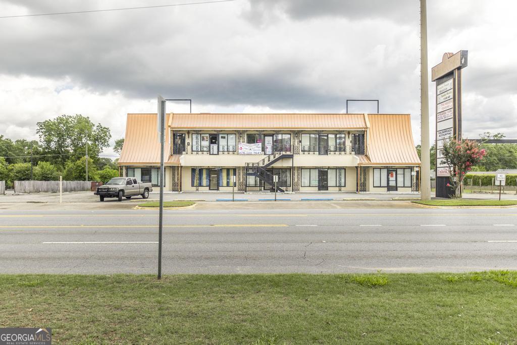 1624 Watson Boulevard Property Photo 2