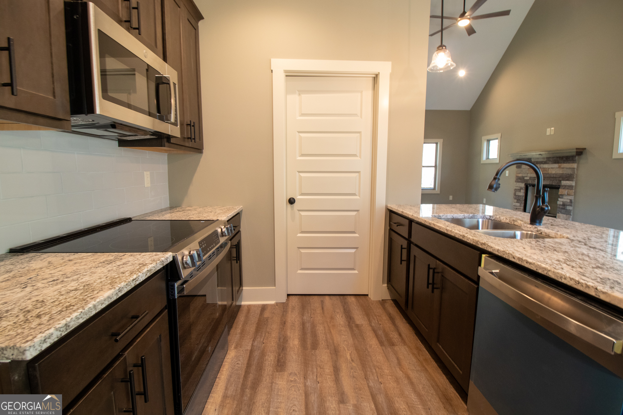 9 Tanvor Trail Property Photo 7