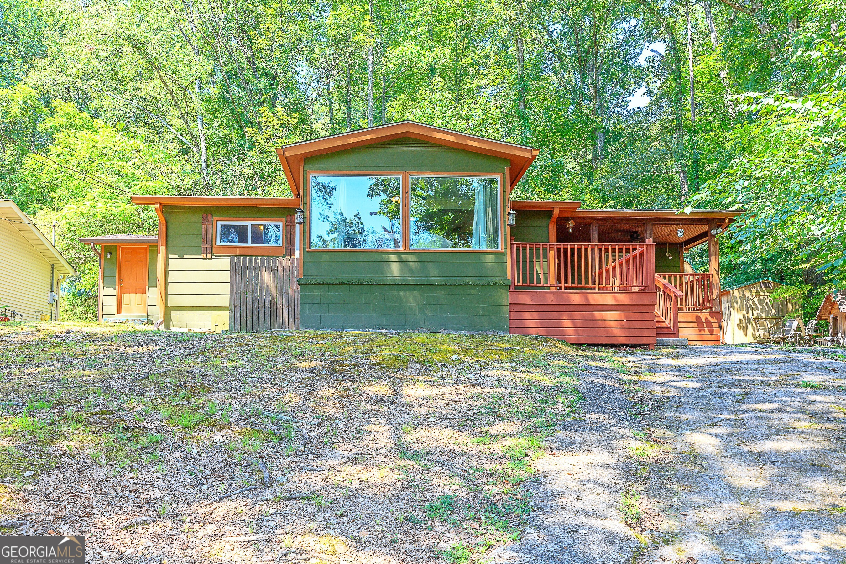 750 Dug Road Property Photo 1