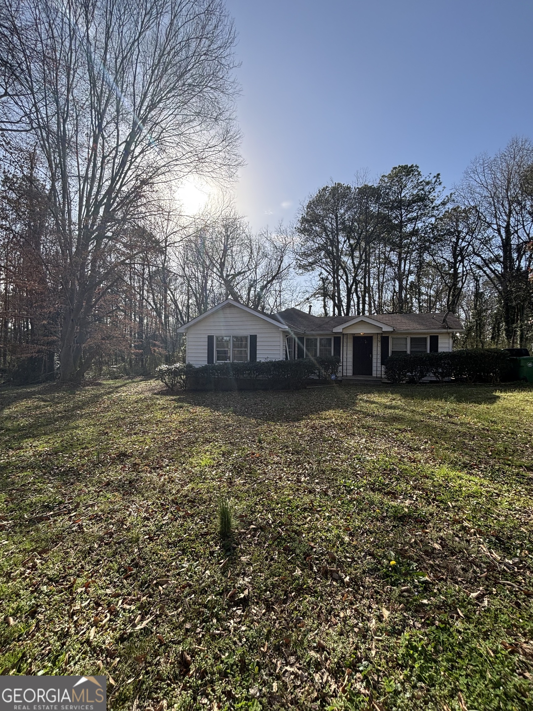 1027 N Born Road Property Photo 2