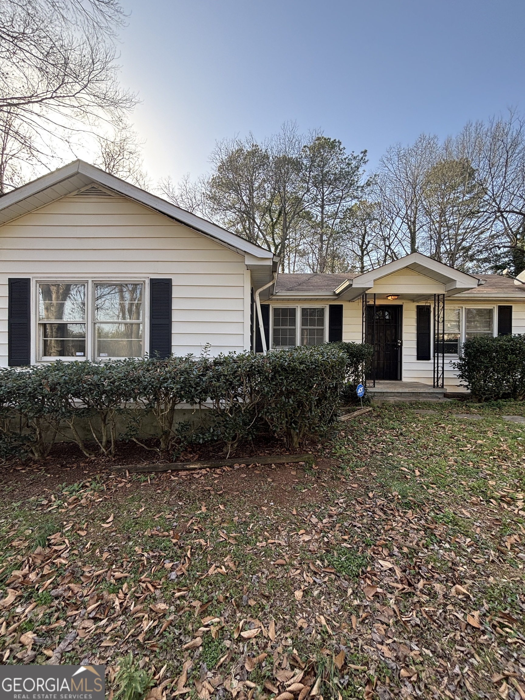 1027 N Born Road Property Photo 8