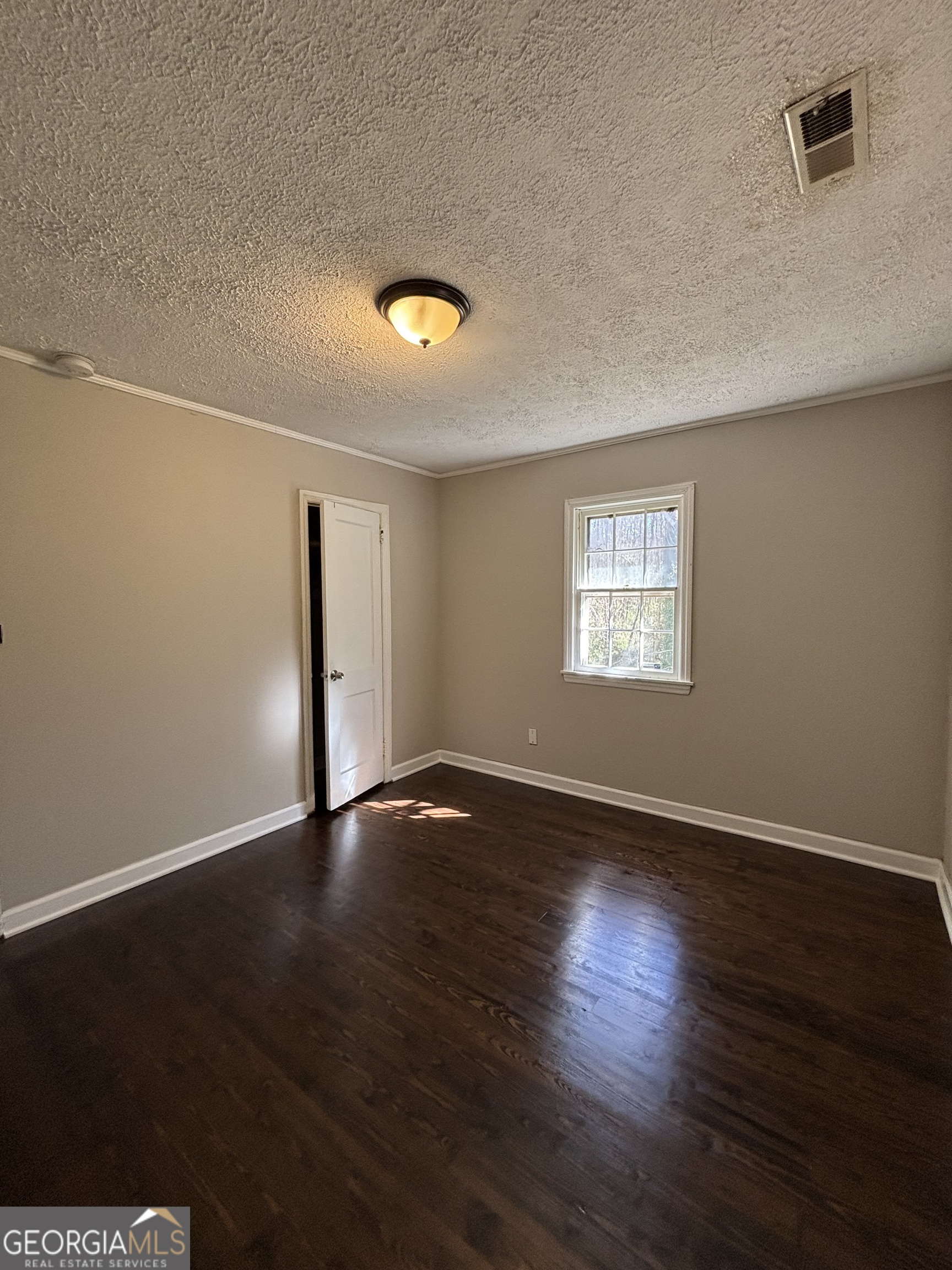 1027 N Born Road Property Photo 13