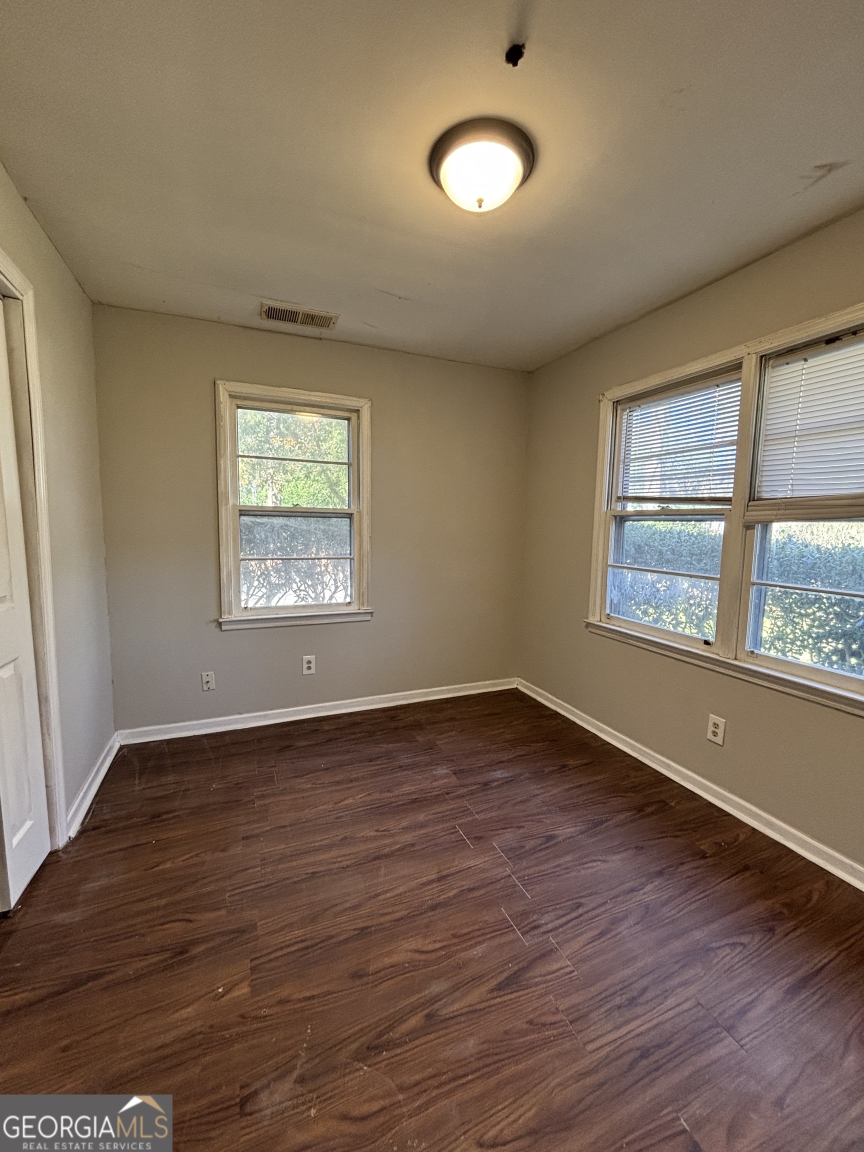 1027 N Born Road Property Photo 23