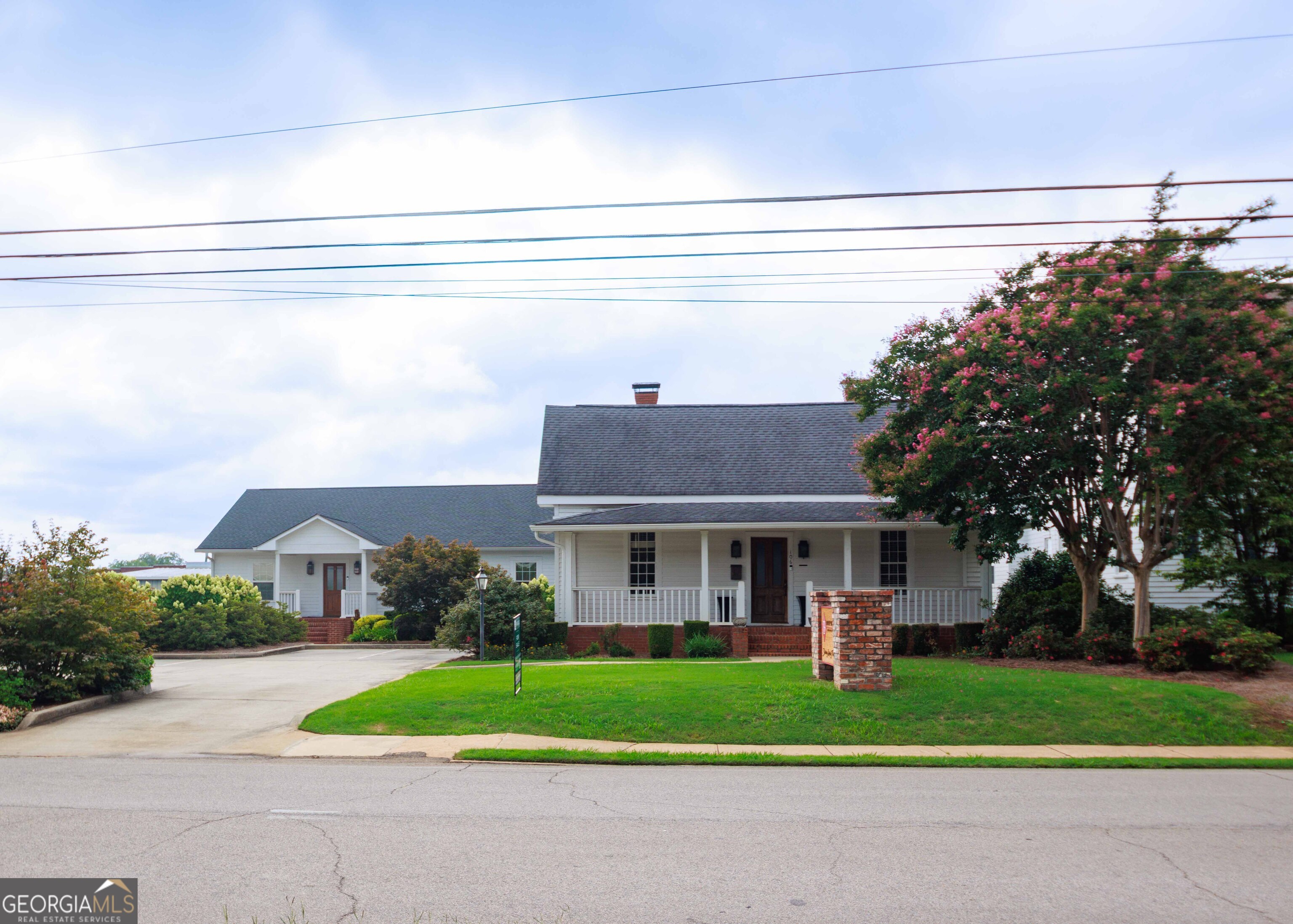 106 N Alexander Avenue Property Photo 1