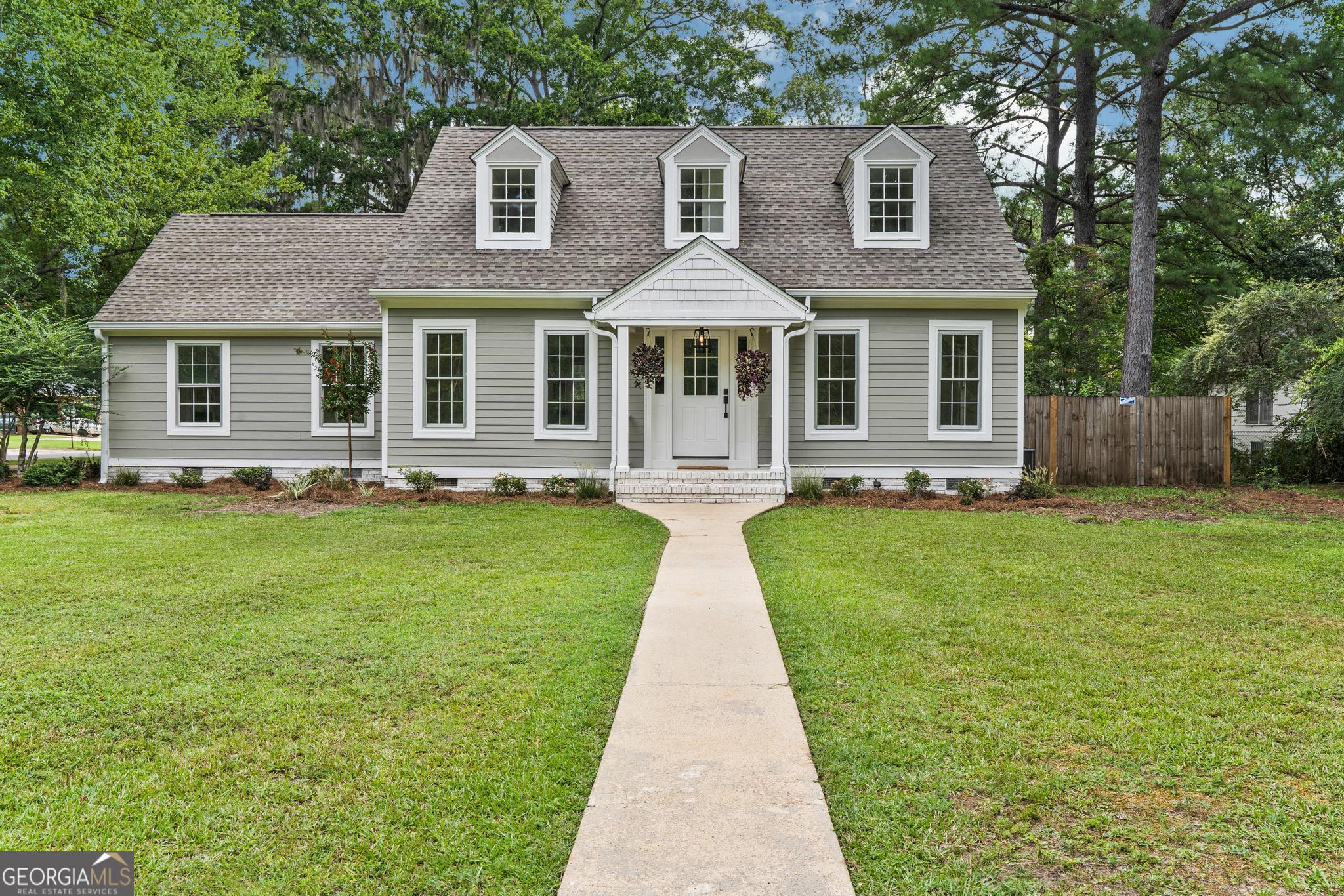 1731 Lynwood Lane Property Photo 1