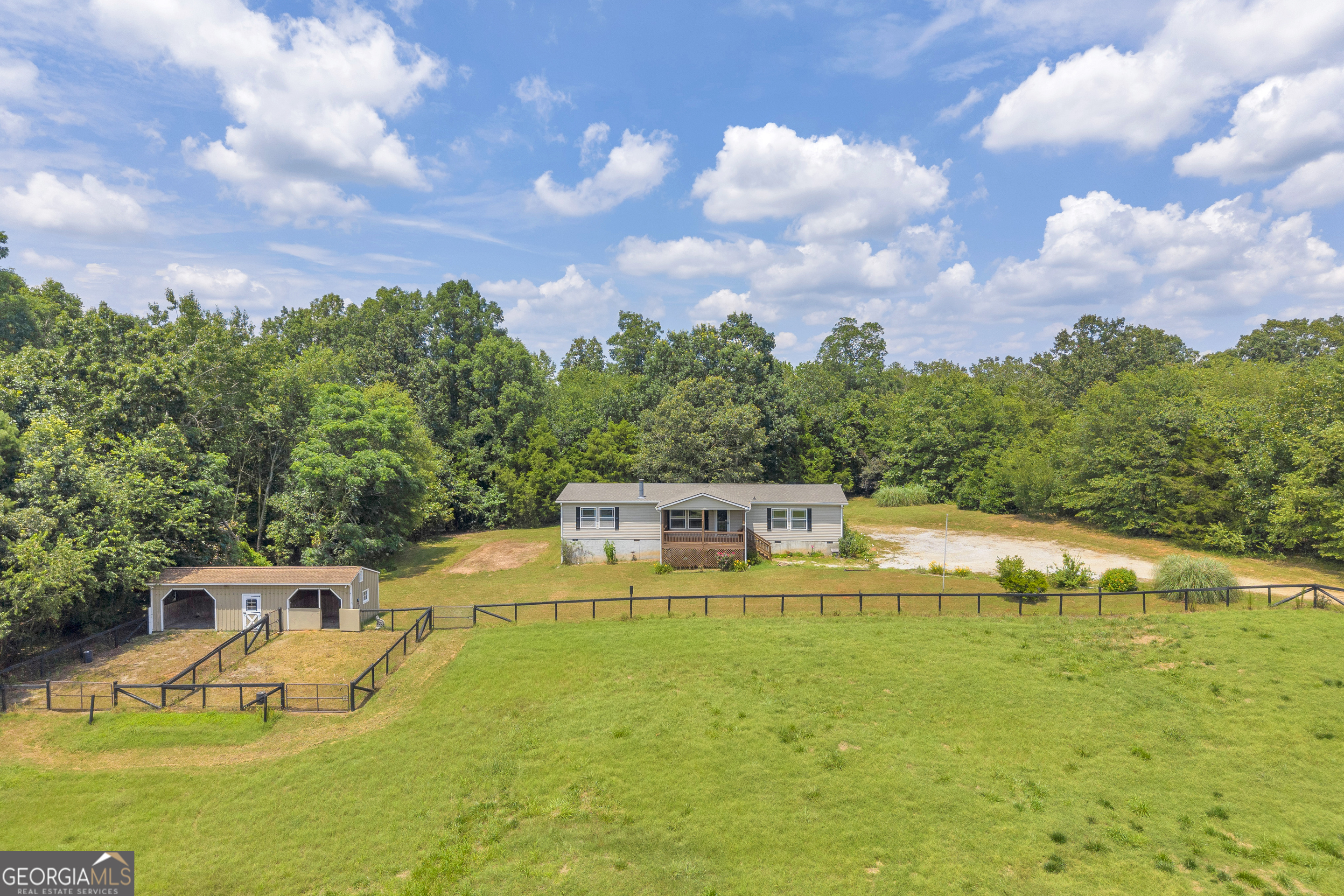 1609 Duffell Martin Road Property Photo 1