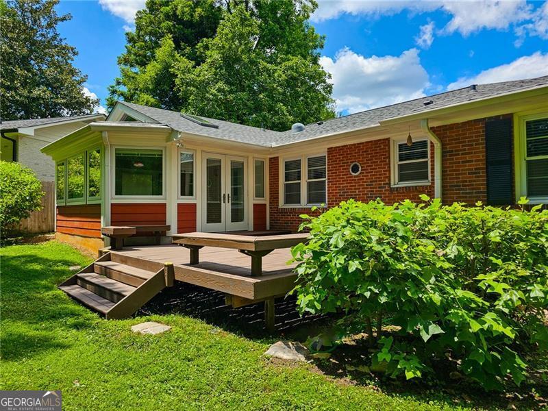 2461 Woodridge Drive Property Photo 1