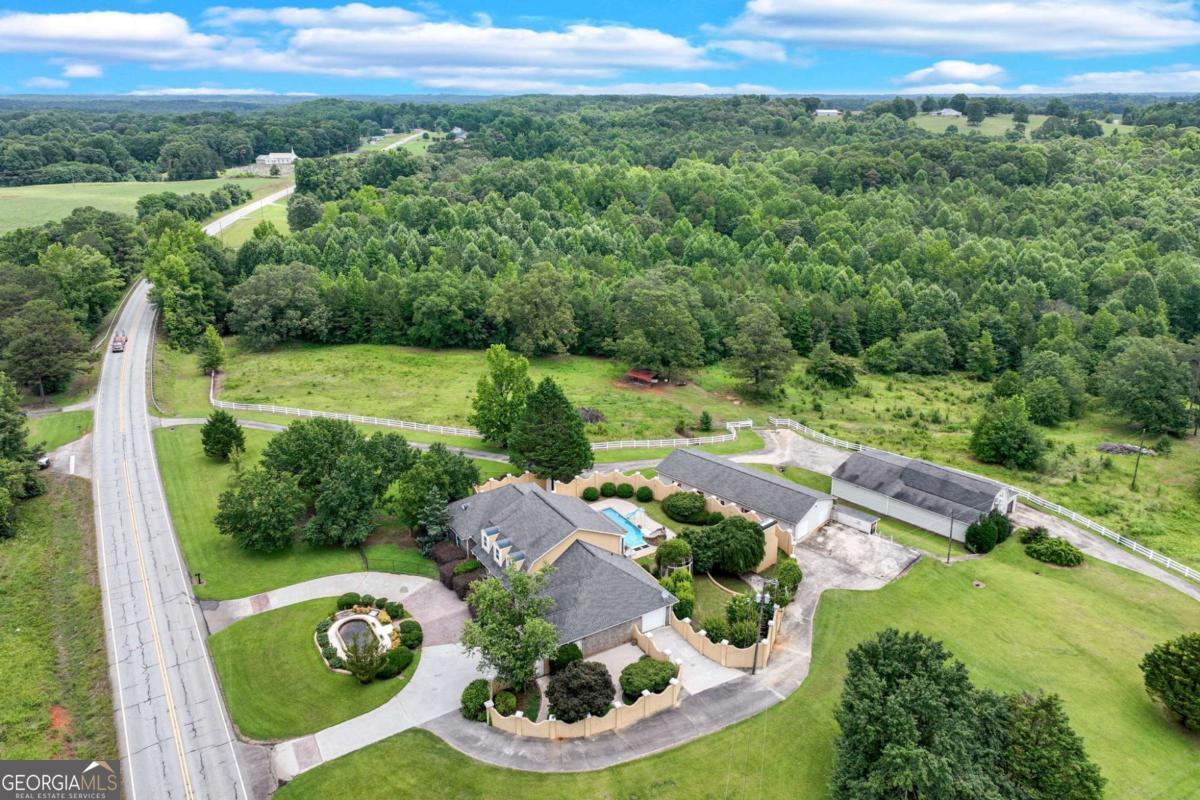 701 Sunshine Road Property Photo 2