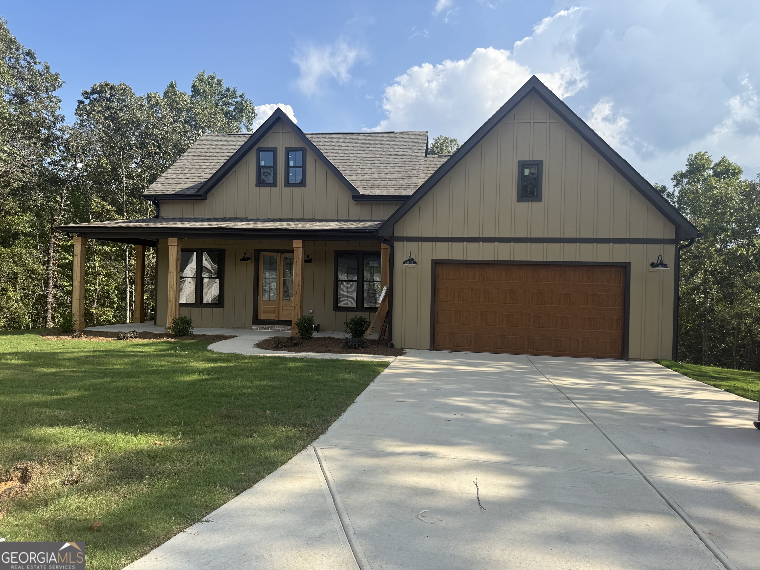 170 Willow Leaf Drive Property Photo 1