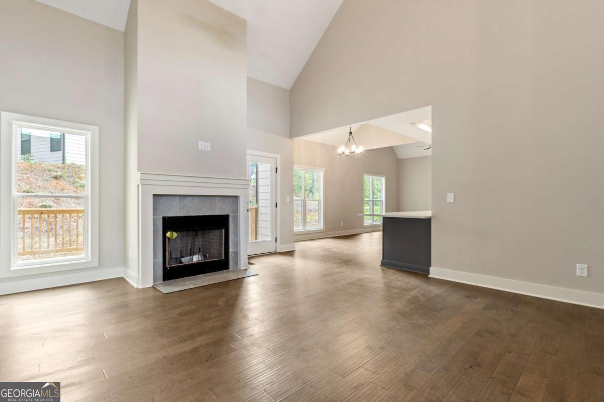 415 Ansley Drive Property Photo 4