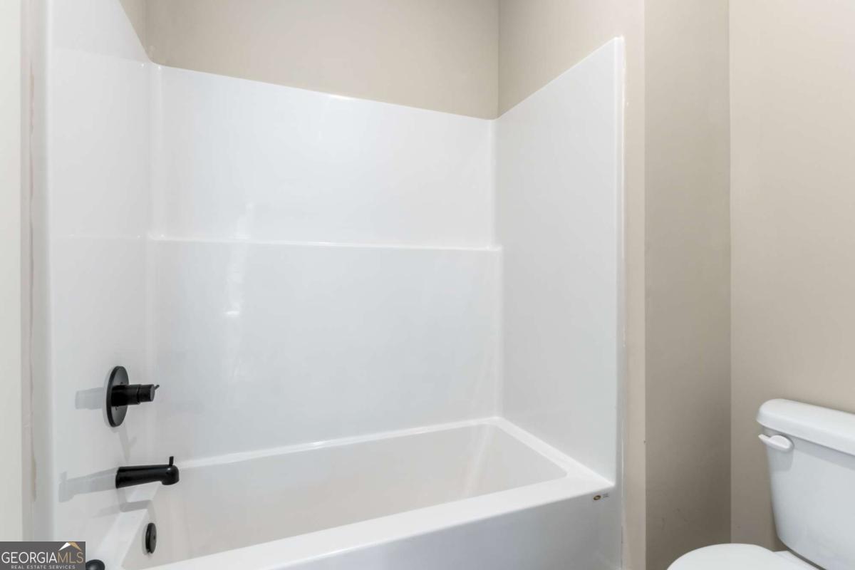 415 Ansley Drive Property Photo 36