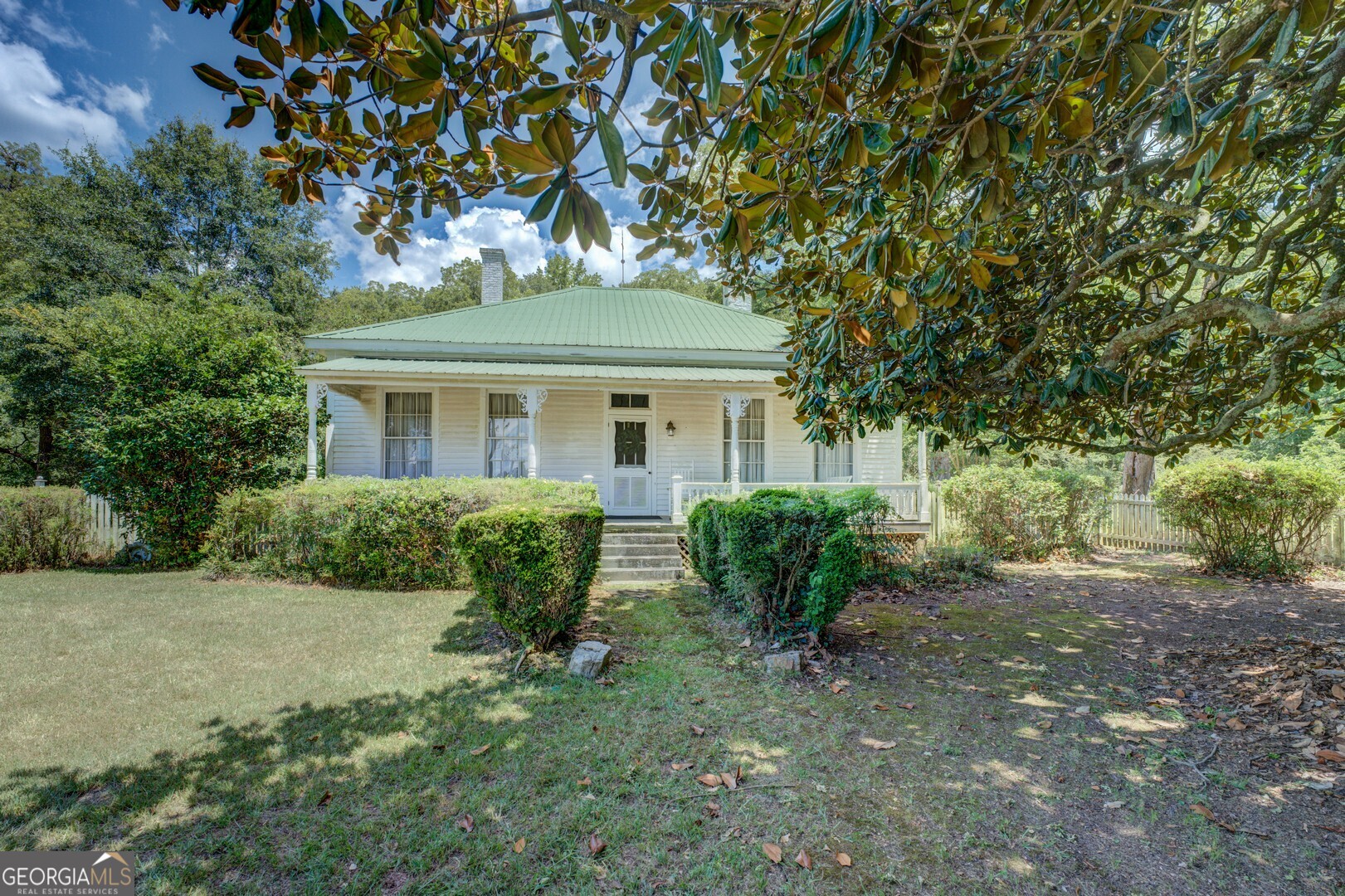 2560 Calvin Road Property Photo 1