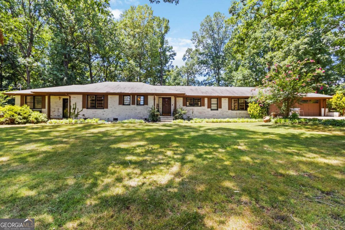 201 Westbrook Road Property Photo 1