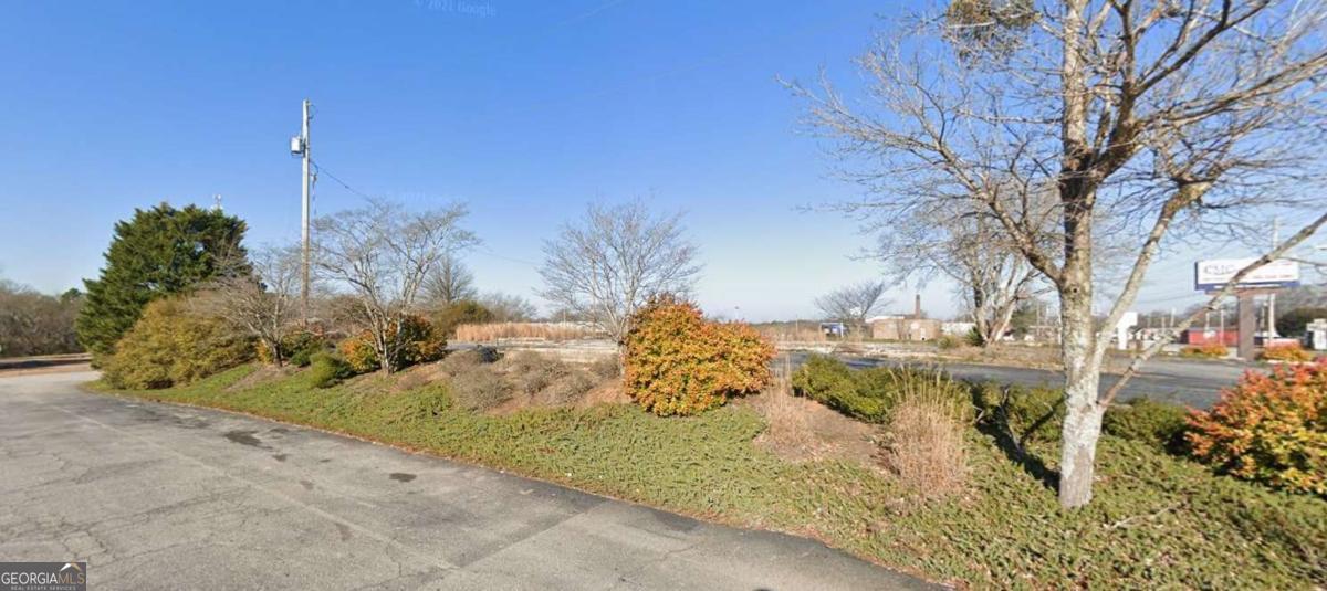 573 S Elm Street Property Photo 1