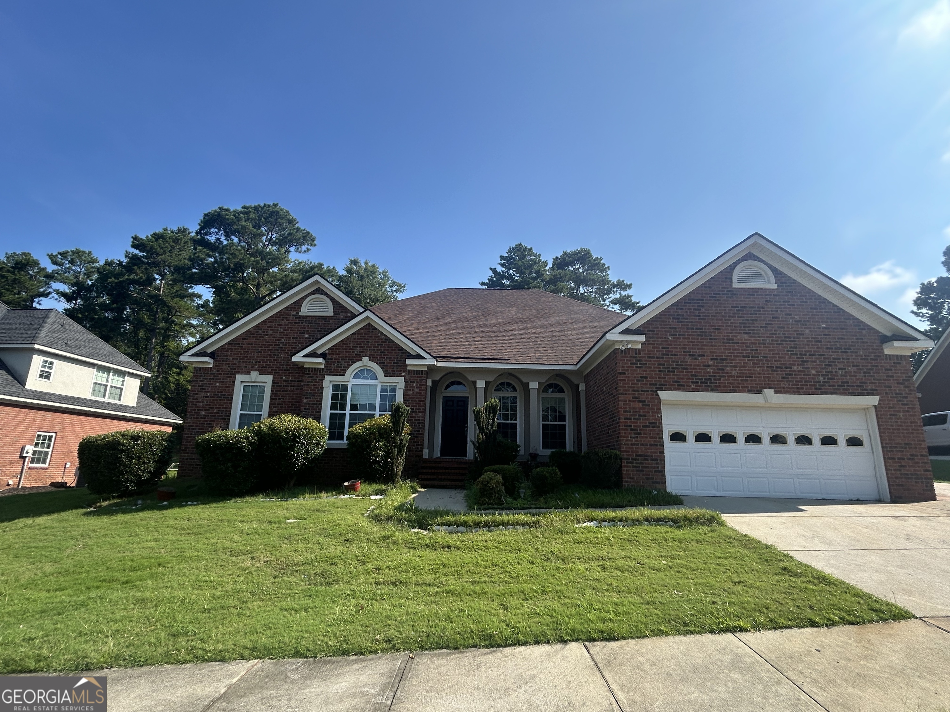 1610 Jamestown Avenue Property Photo 1