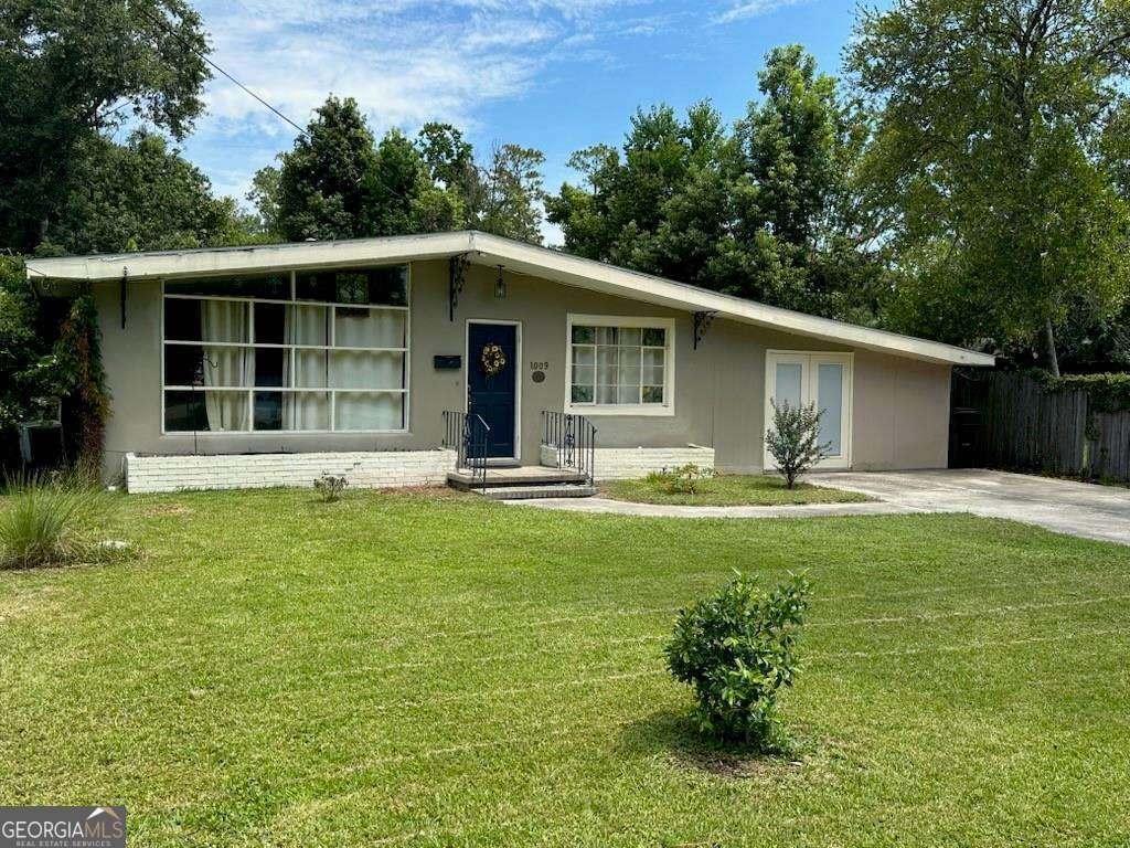 1009 Baltimore Avenue Property Photo 1