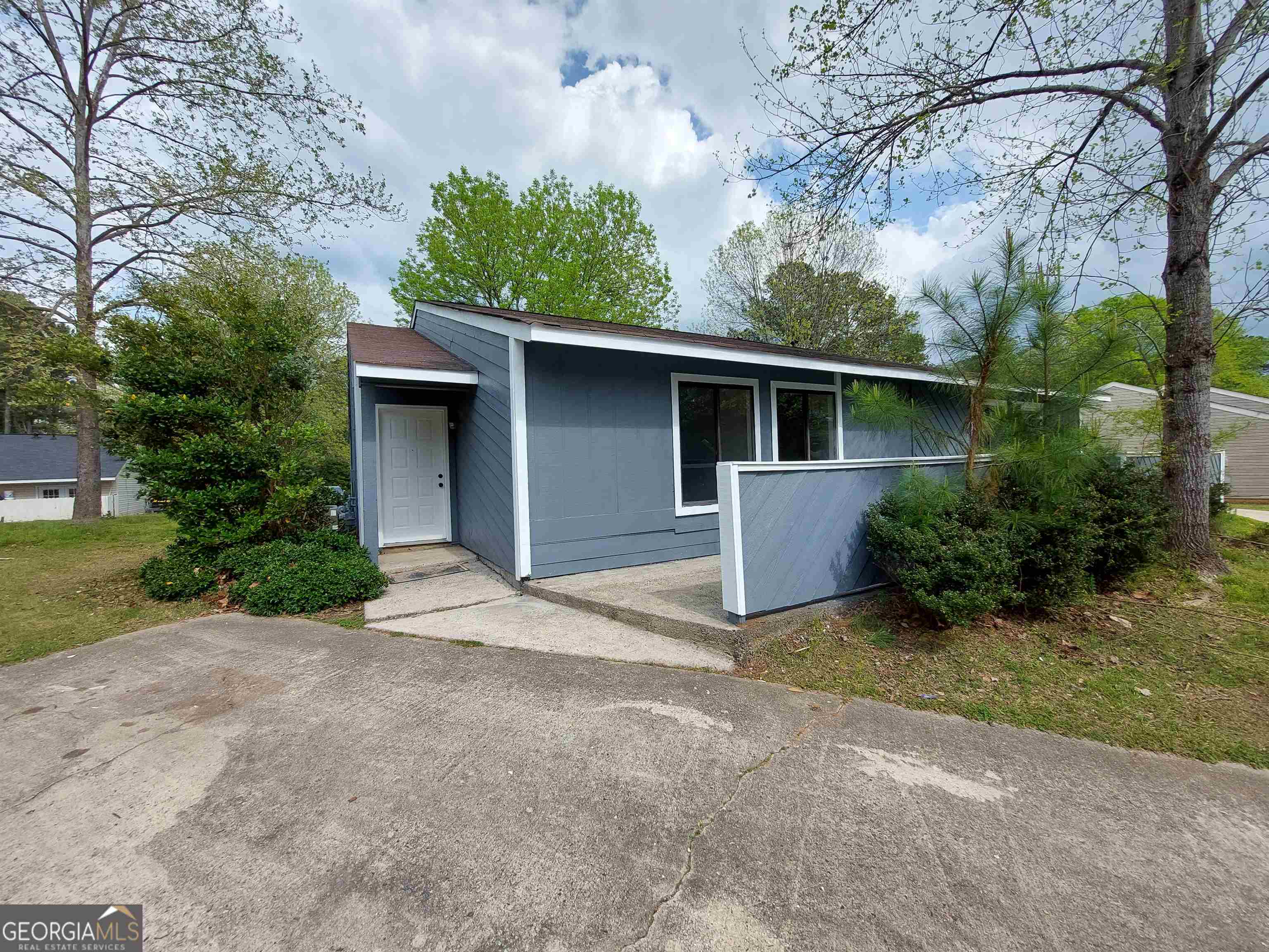 106 Clearview Drive Property Photo 1