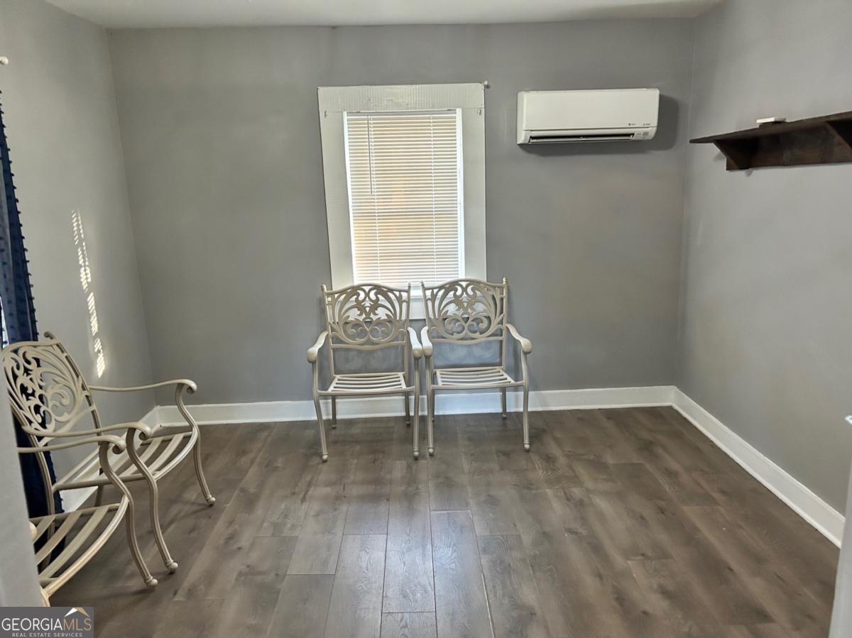 930 Cantrell Road Property Photo 10