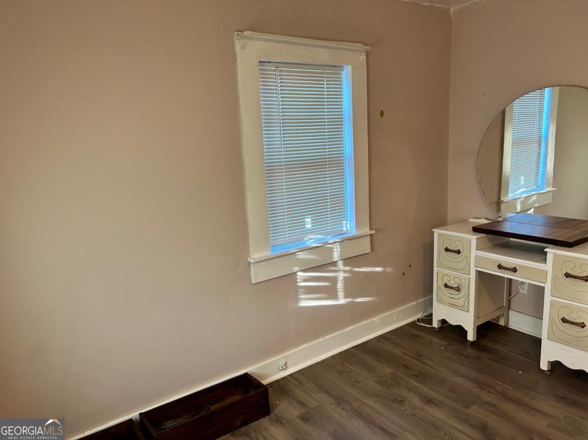 930 Cantrell Road Property Photo 12