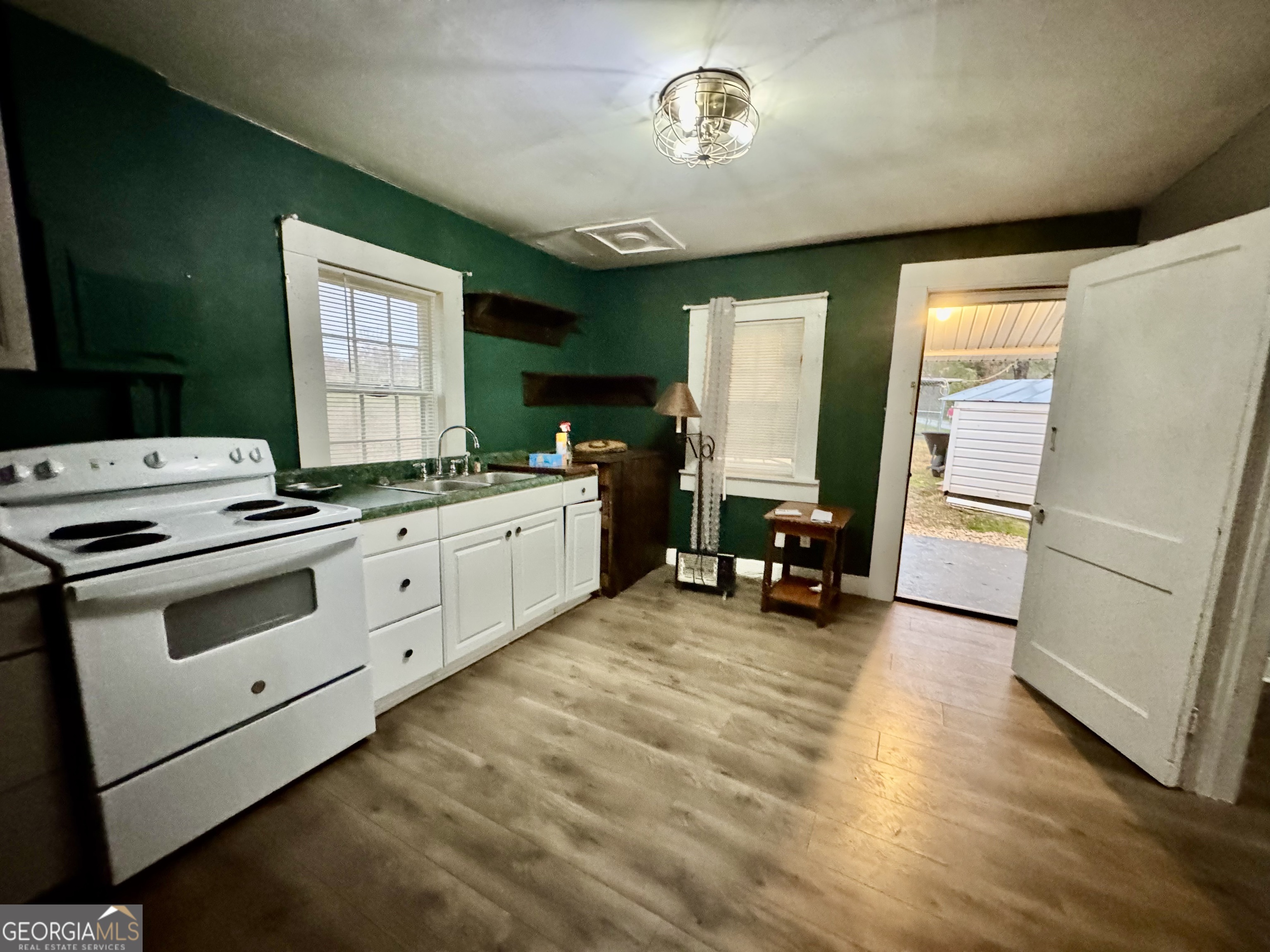 930 Cantrell Road Property Photo 46
