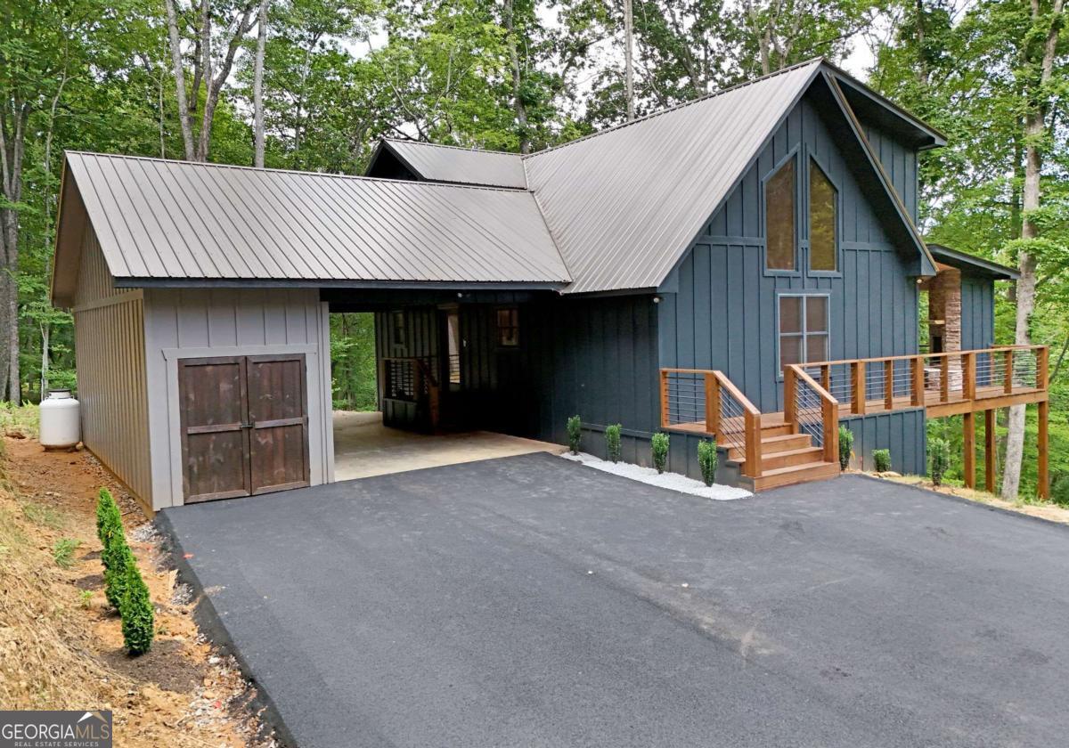 1264 Sunrock Mountain Road Property Photo 1