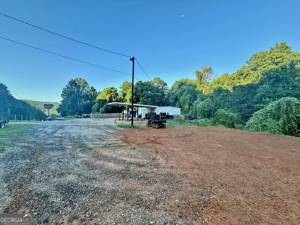 1640 S Chestatee Street Property Photo 7