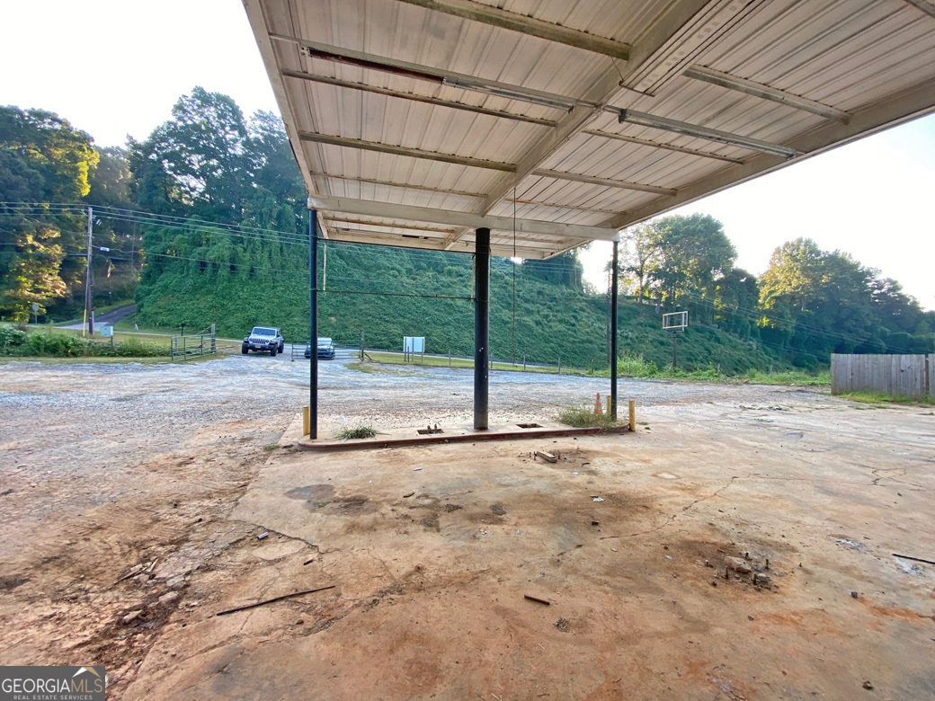1640 S Chestatee Street Property Photo 16