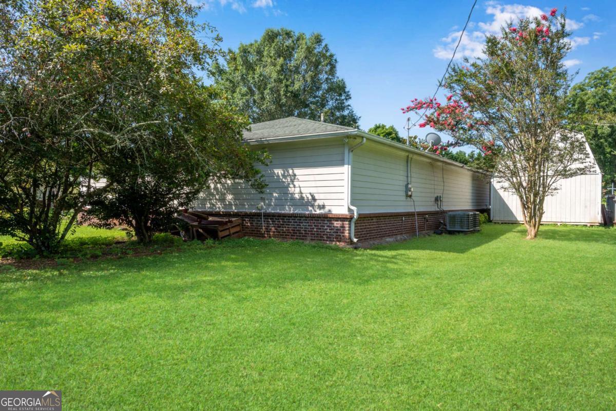 8024 E Cherokee Drive Property Photo 25