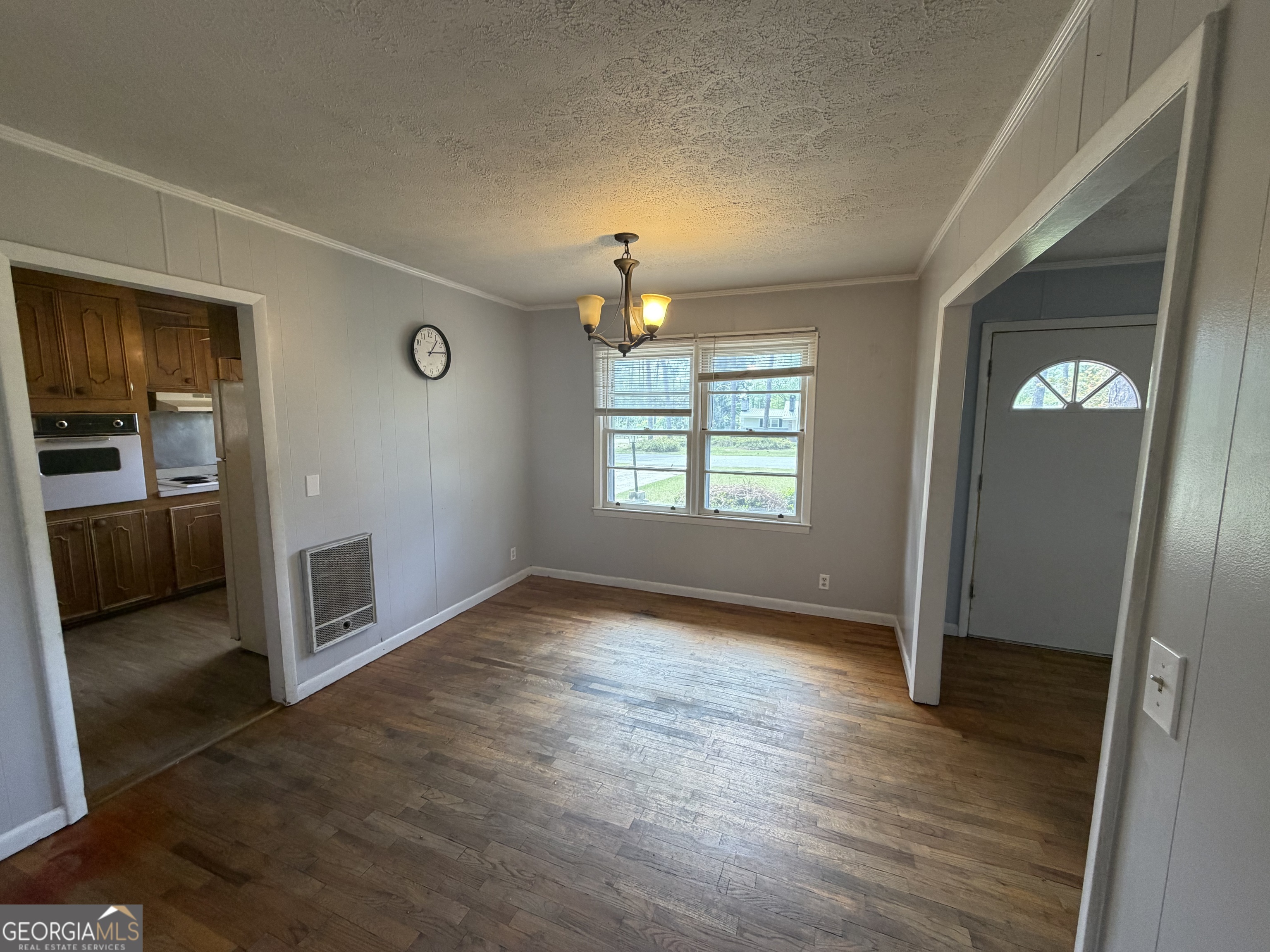 27 E Bruce Street Property Photo 11