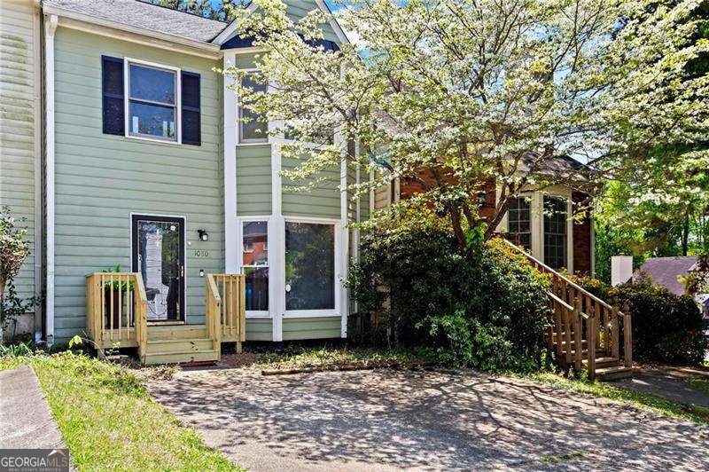 1080 Magnolia Way Se Property Photo 1