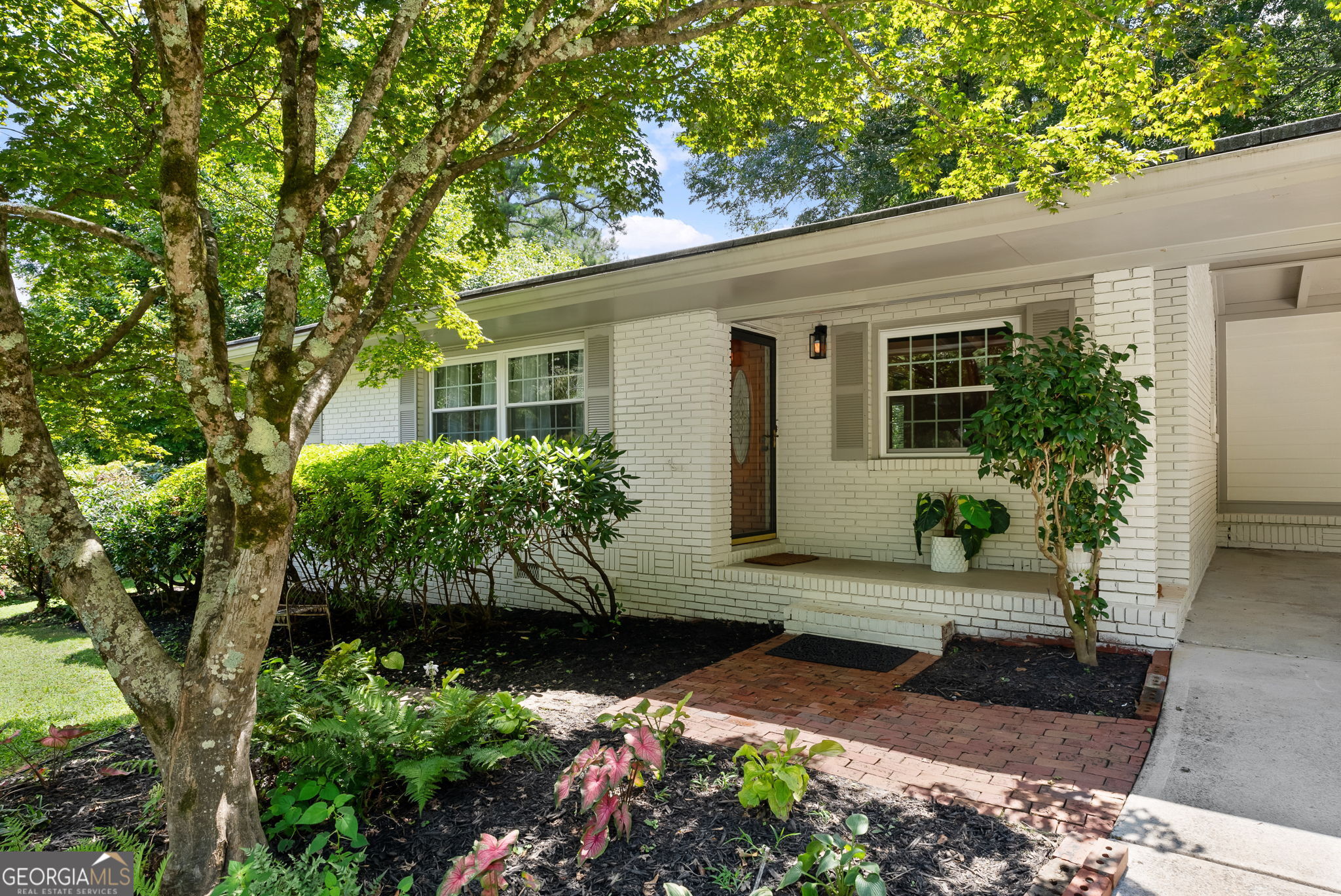 1385 Ashwood Court Se Property Photo 1