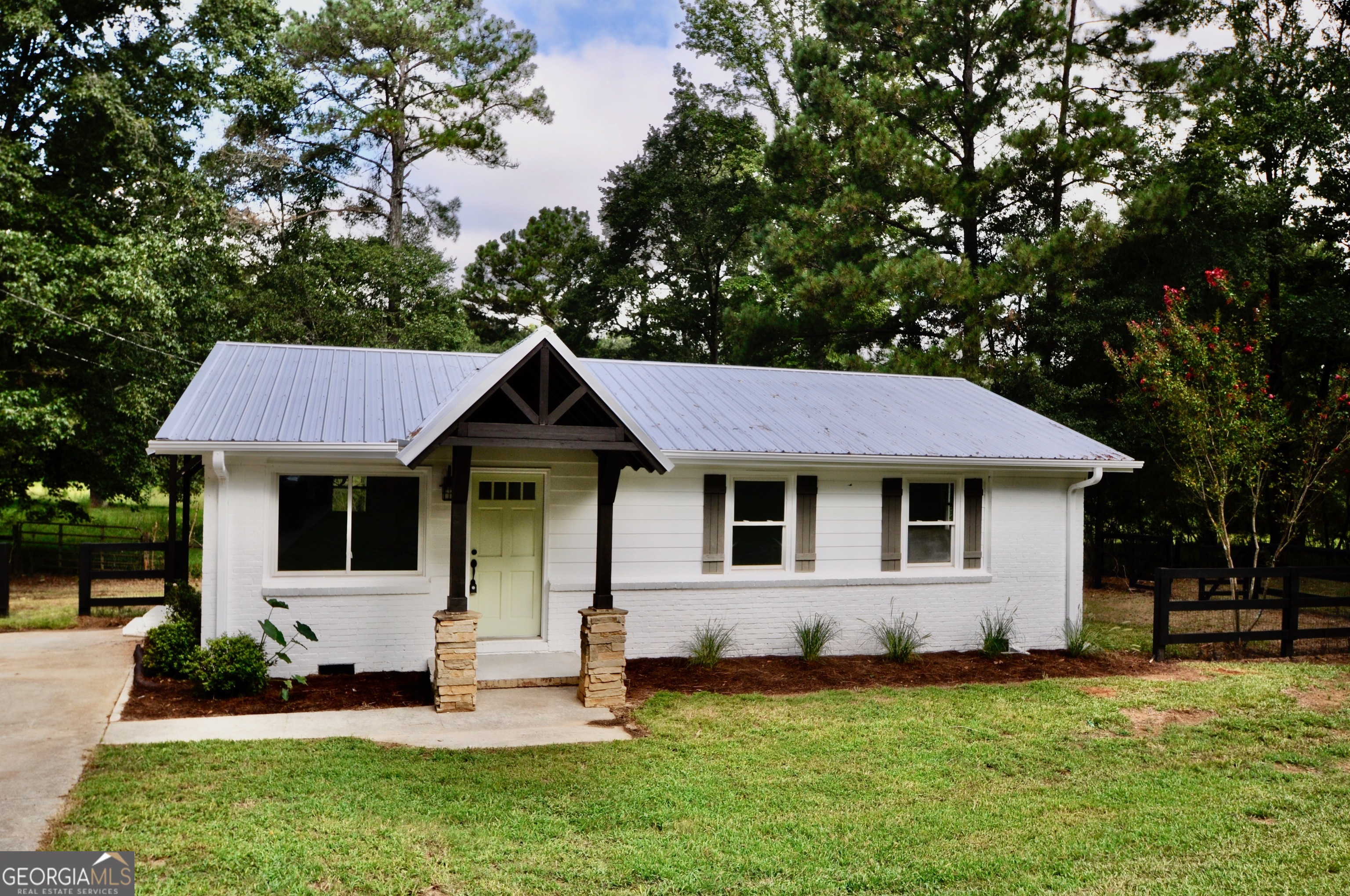 2750 Elder Mill Road Property Photo 1