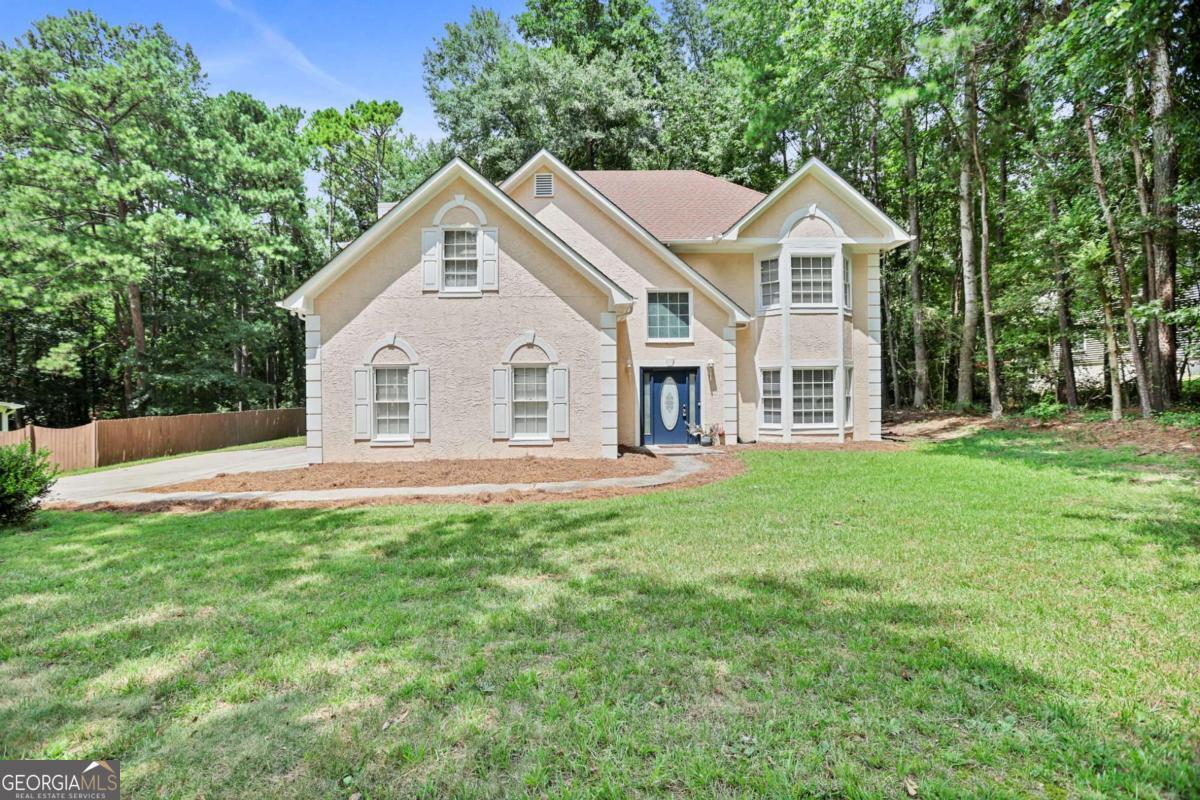 652 Country Lake Drive Property Photo 1