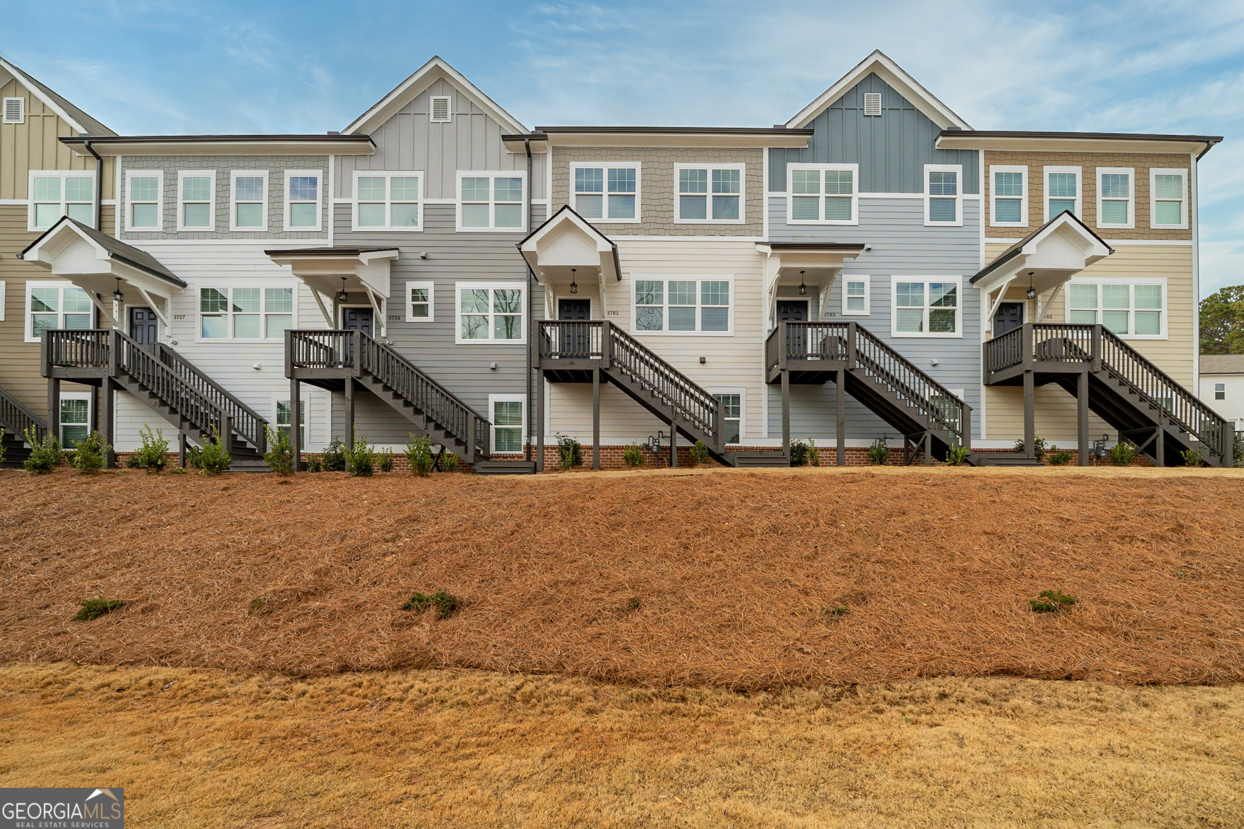 3761 Oxford Circle Property Photo 1