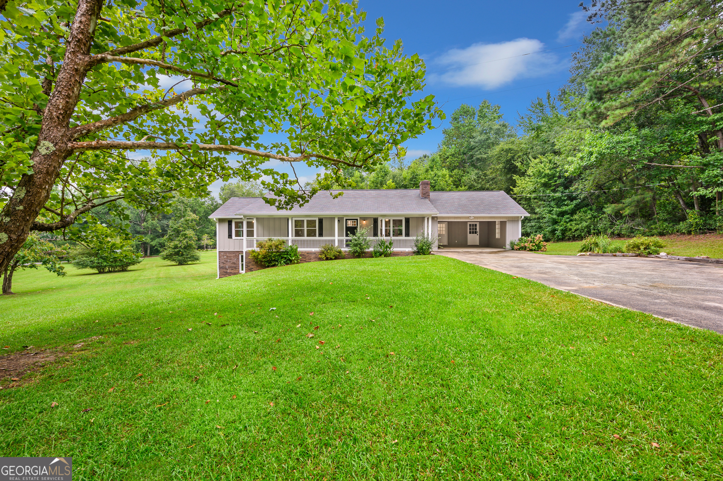 280 Hitchcock Road Property Photo 1