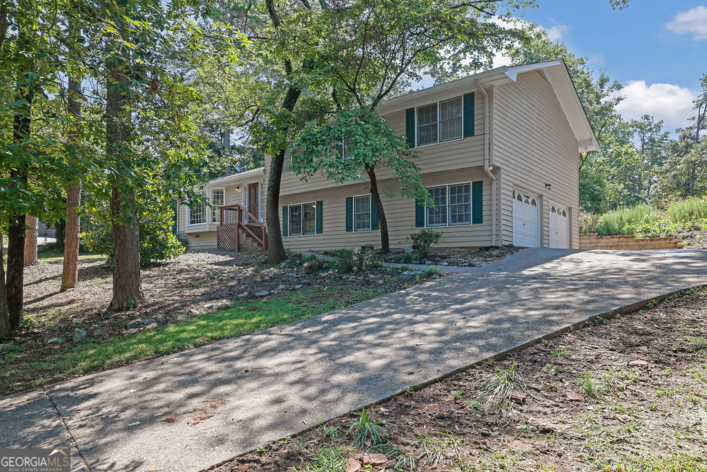 4619 Forest Place Property Photo 1