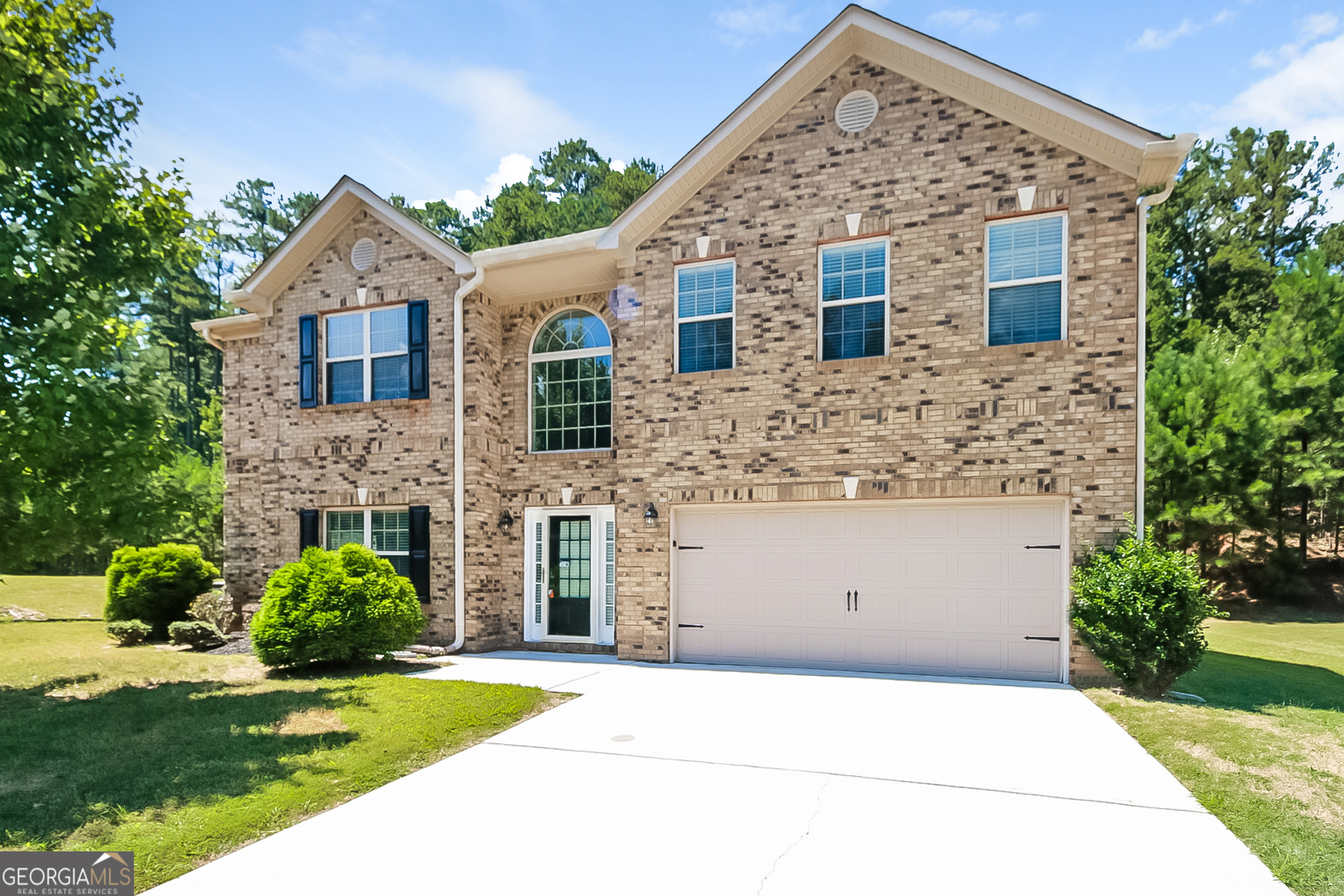 5663 Valley Loop Property Photo 1