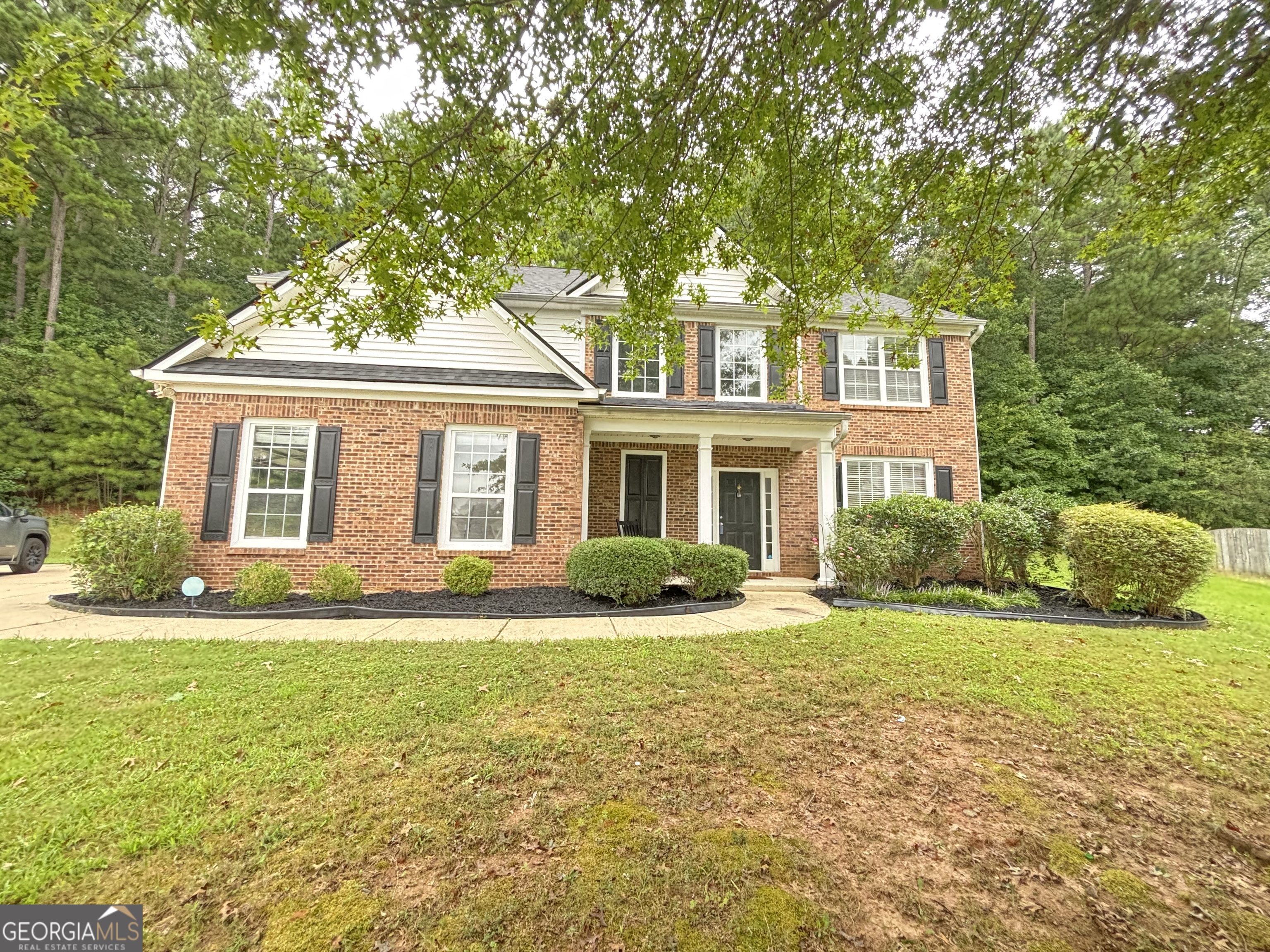 2402 Greenside Court Property Photo 1